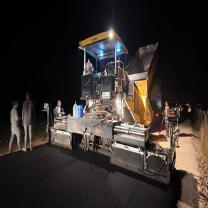 Büyükşehir Belediyesi’nden Eyyübiye İlçesinde Gece Gündüz Asfalt Mesaisi