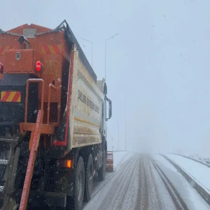 Şanlıurfa Büyükşehir Belediyesi kar mesaisinde!