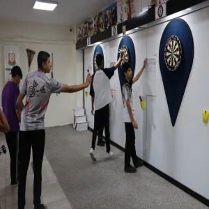 ZAFER BAYRAMI DART TURNUVASI’NDA ÖDÜLLER SAHİPLERİNİ BULDU