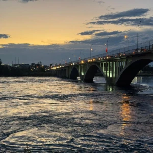 Şanlıurfa’da Vatandaşlar Serin Noktalara Akın Etti