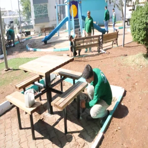 Haliliye’de “Üreten Belediye” Dönemi! Parkların İhtiyacı Belediyeden Karşılanıyor