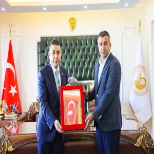 Şanlıurfaspor'un Yeni Yönetimi İlk Ziyaretlerini Başkan Özyavuz'a Yaptı