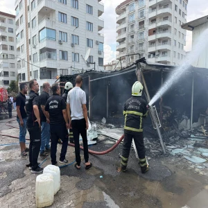 Haliliye'de çıkan yangın kısa sürede kontrol altına alındı