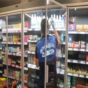 Şanlıurfa’da Marketlere Sıkı Denetim! Tarihi Geçmiş Ürünler Raflardan Toplandı
