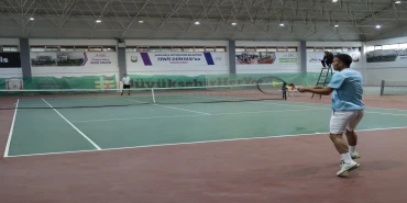 Öğretmenler günü tenis turnuvası sona erdi