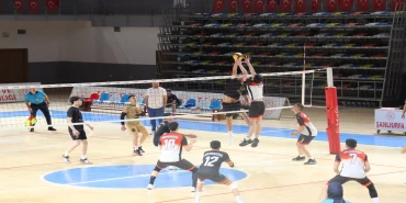 ŞANLIURFA BÜYÜKŞEHİR BELEDİYESİ GENÇ ERKEKLER VOLEYBOL TAKIMI FİLEDE İDDİALI