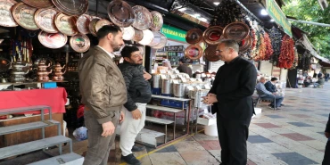 Başkan Kuş haftaya esnaf ziyaretiyle başladı Başkan Kuş haftaya esnaf ziyaretiyle başladı