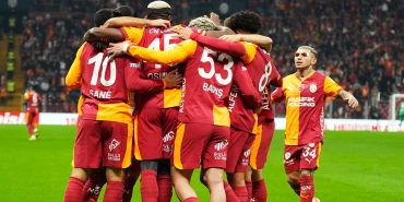 Galatasaray taraftarı önünde şampiyonluğunu ilan etmek istiyor