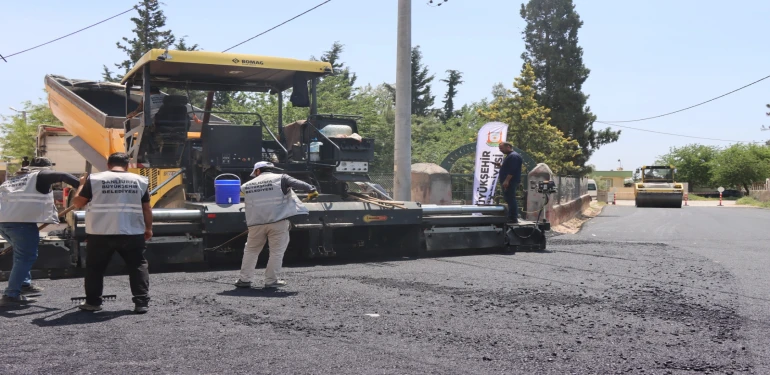 Büyükşehir, Kısas-Yardımcı Yolunda Asfalt Serimine Başladı