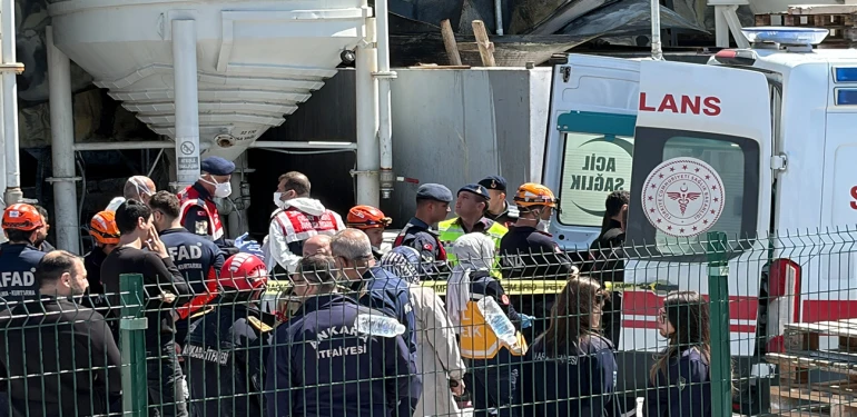 Boya fabrikasında çıkan yangın faciaya yol açtı