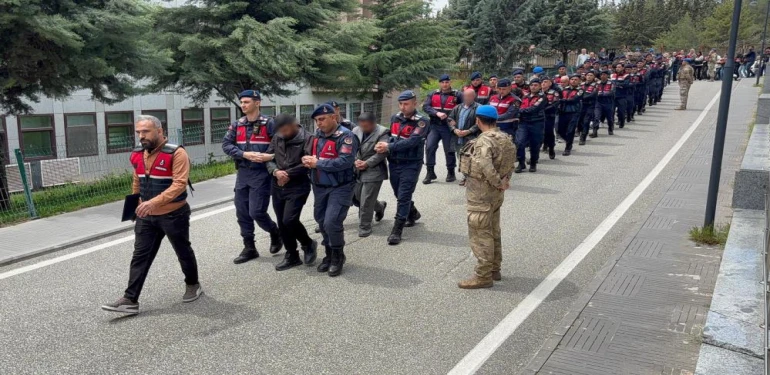 Şanlıurfa dahil 8 ilde toplam 92 adrese baskın