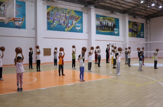 Haliliye’de yaz spor okulları büyük ilgi gördü