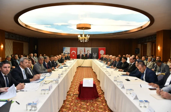 Eğitim yılı masaya yatırıldı