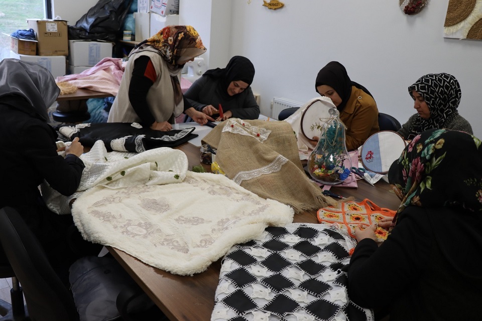 Urfa’da kadınlar meslek sahibi oluyor