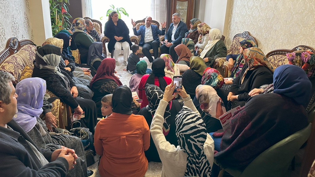 Çiftçi kapı kapı sorunları dinliyor