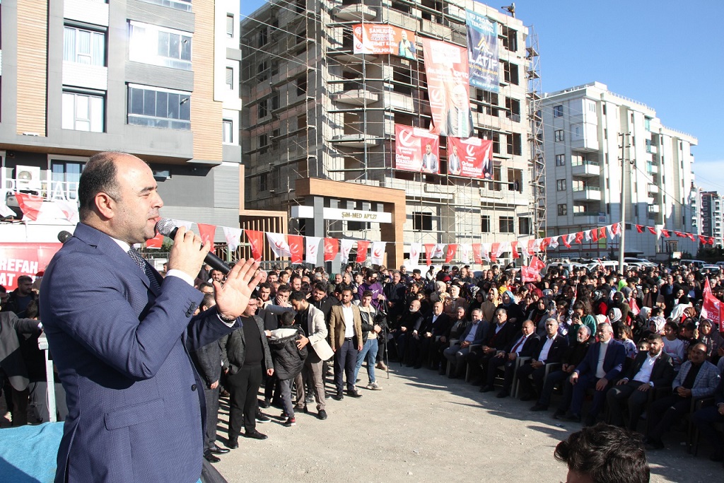 Yeniden Refah’ın buluşmasına yoğun katılım