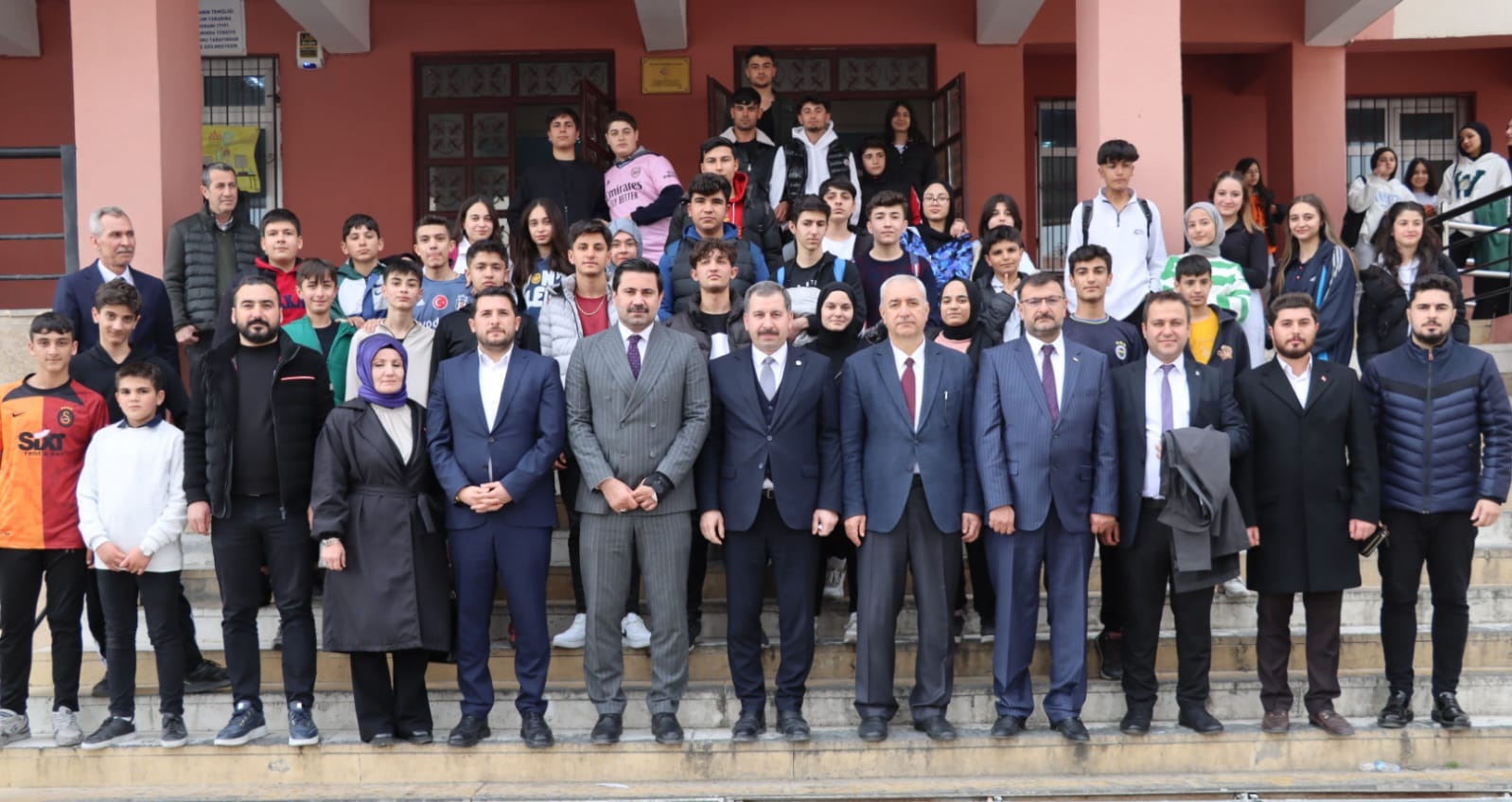 Başkan Baydilli öğrencilerle buluştu