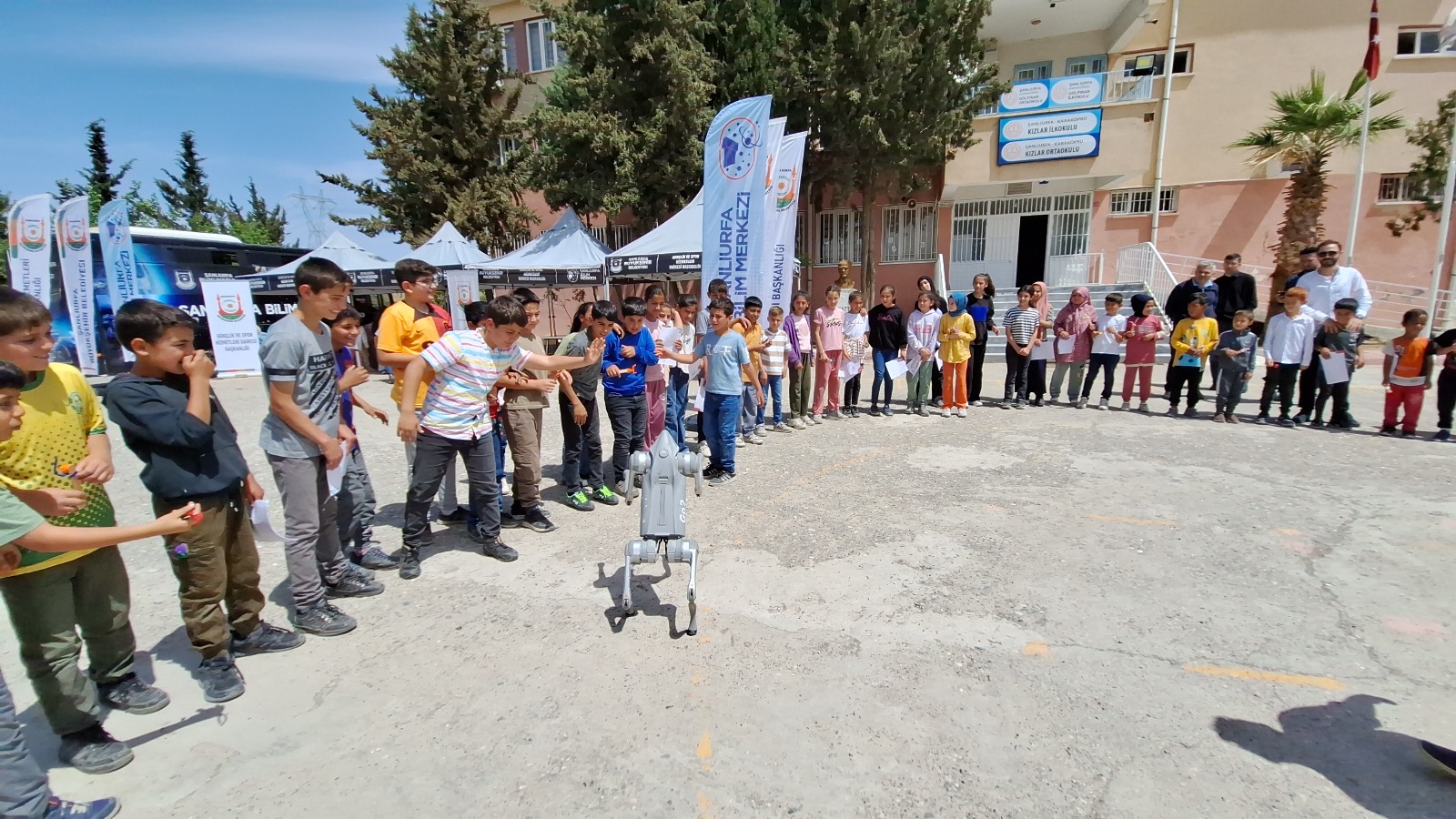 Yerinde bilim deneyimi etkinliği devam ediyor
