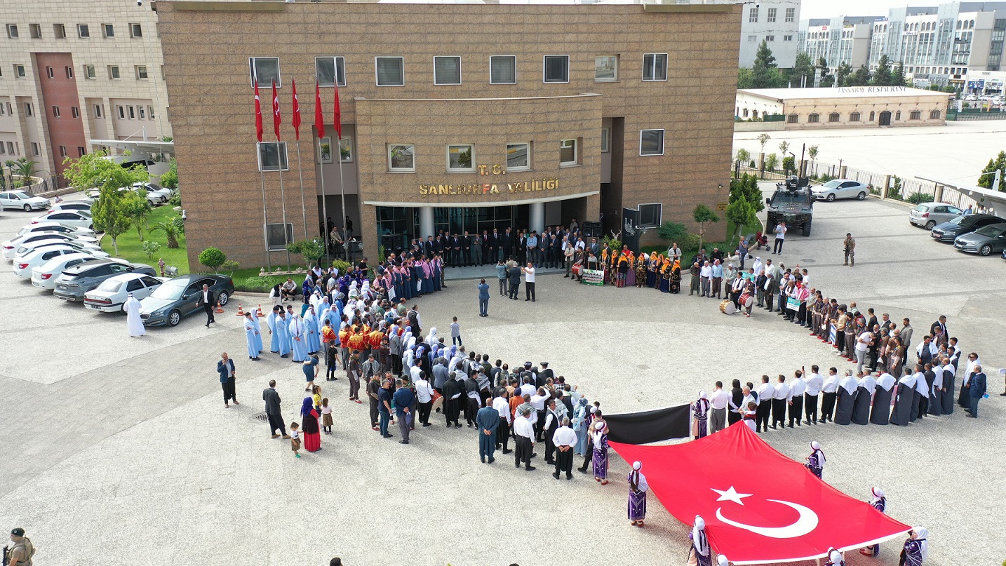 Halk oyunları yarışması başladı