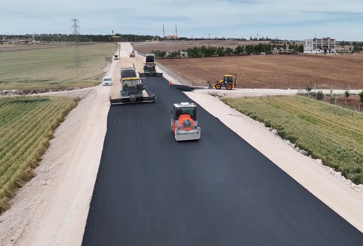 Urfa asri mezarlık yeni yolunda asfalt çalışmaları başladı