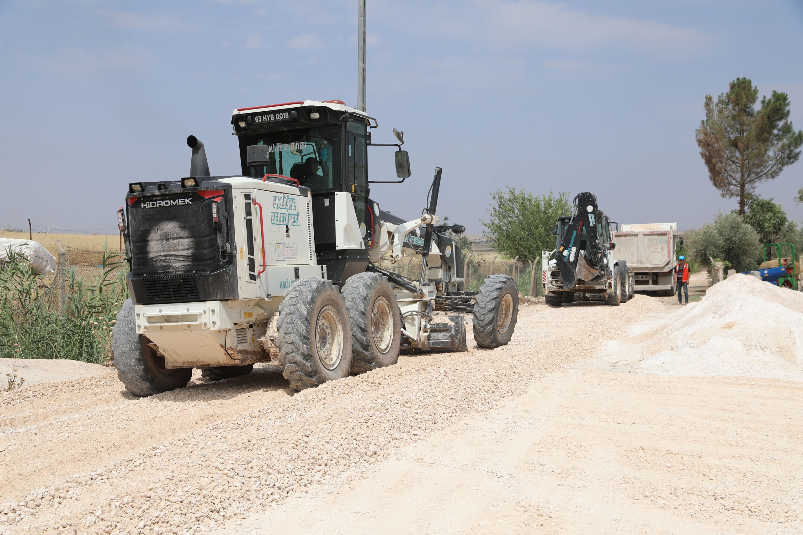 Haliliye’de üstyapı atağı devam ediyor