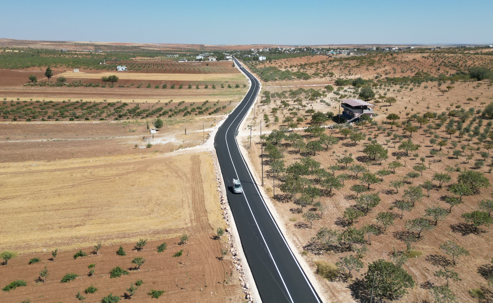 Urfa’da kırsal yollar otoban standartlarına ulaştı