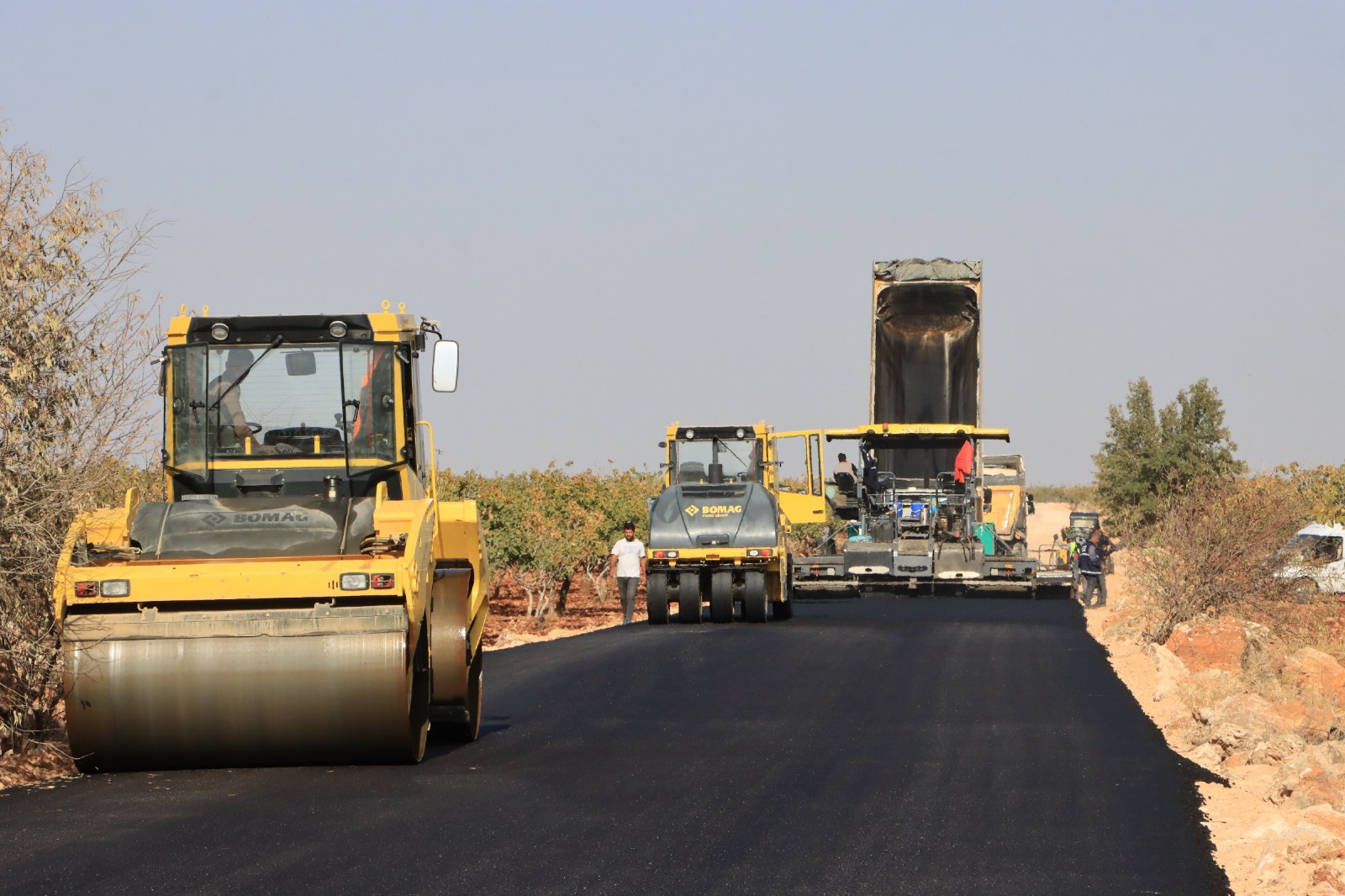 39 KM’lik grup yolunda asfalt çalışmaları sürüyor