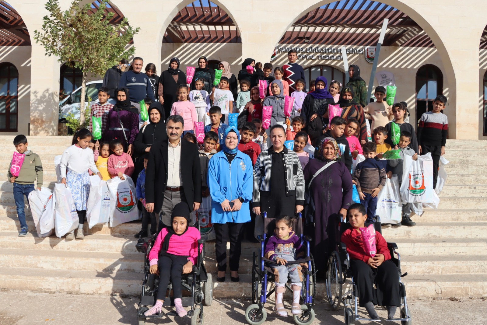 Urfa’da çocuklara unutulmaz bir gün yaşatıldı