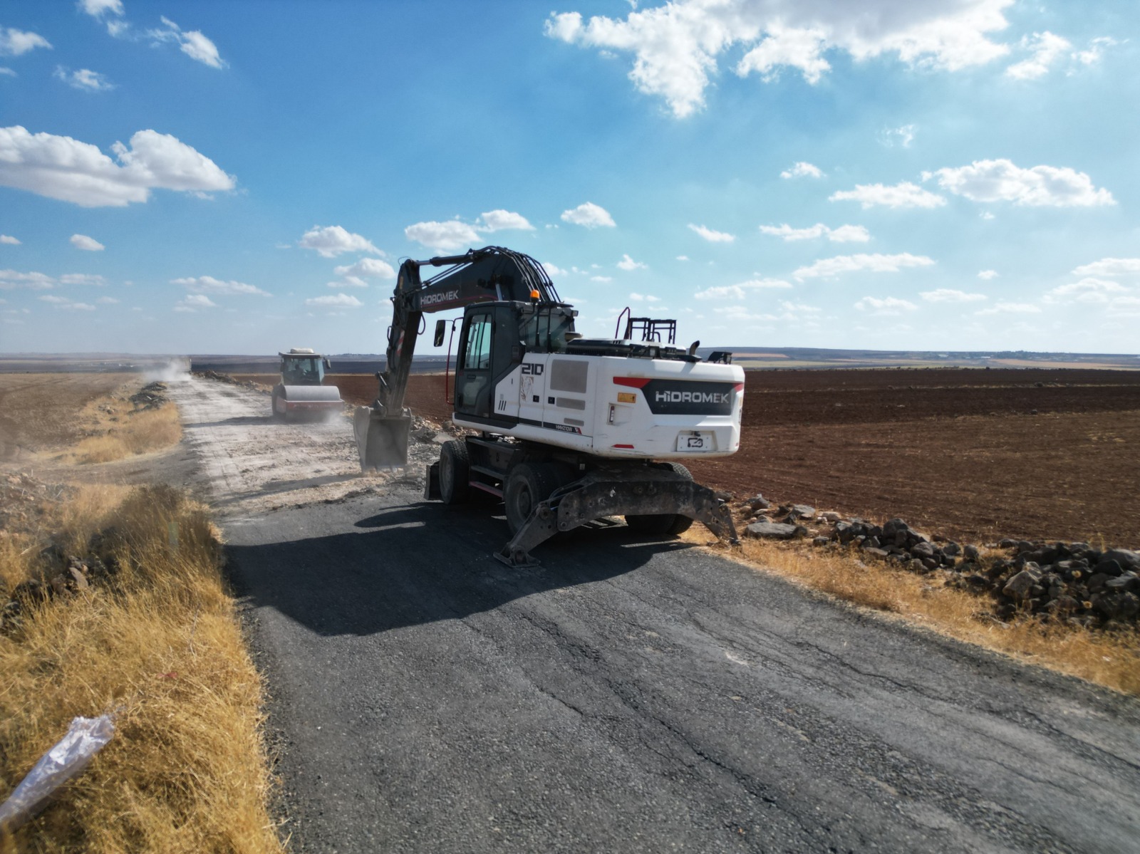 Hilvan’da 5 kilometrelik sathi asfalt çalışmaları tamamlandı