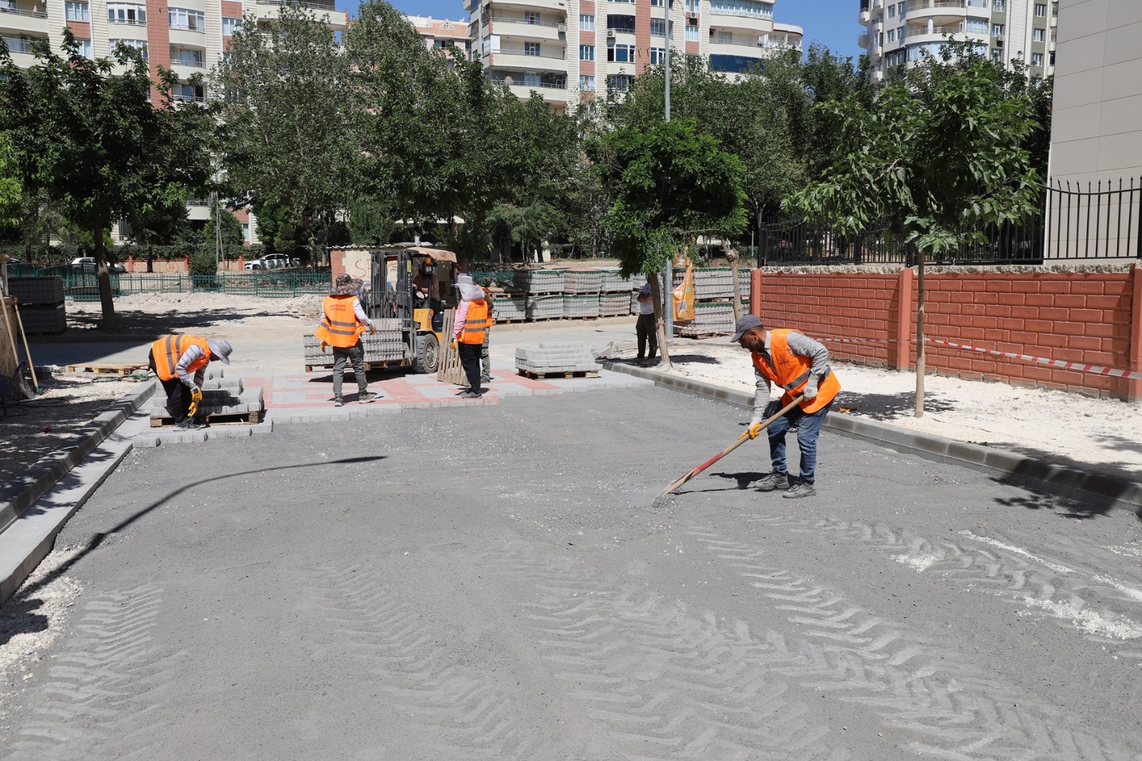 Karaköprü’de üstyapı çalışmaları