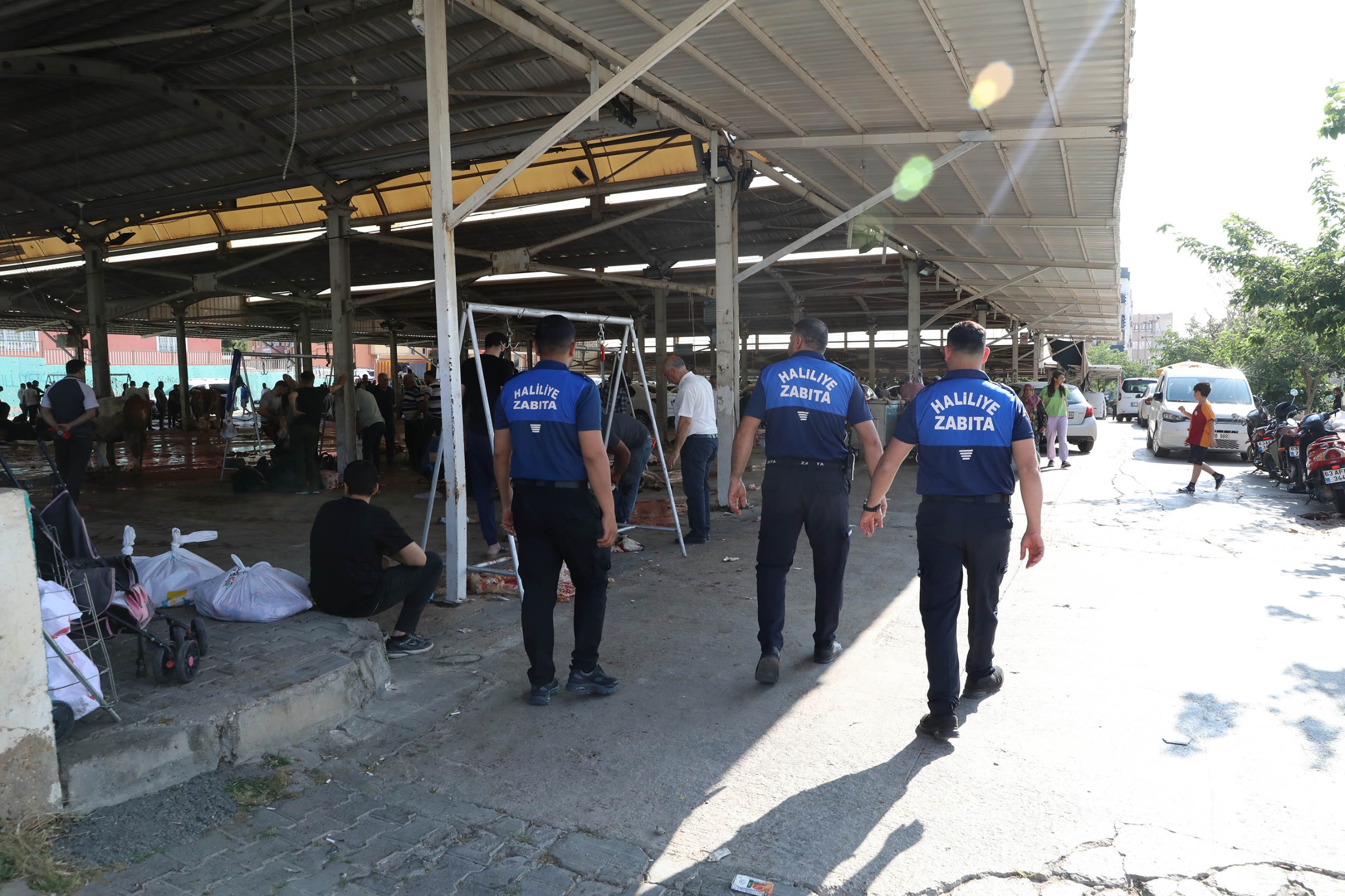 Haliliye Belediyesi 662 personeliyle sahada