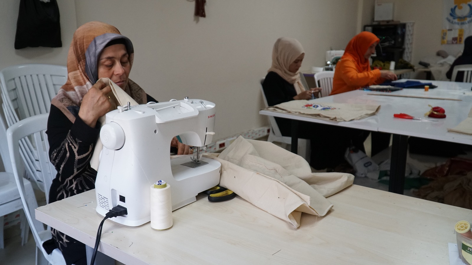 Haliliye’de kadınlara meslek ve hobi desteği