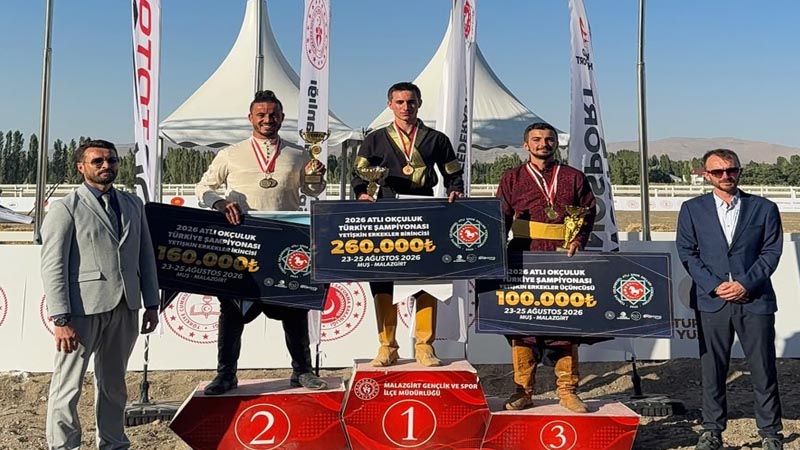 Şanlıurfalı milli sporcu zirveyi yine bırakmadı