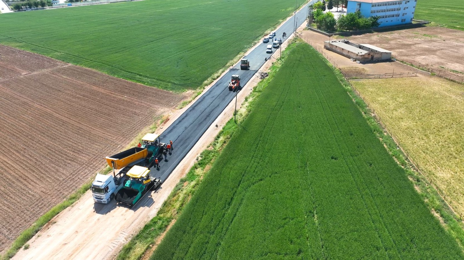 Suruç’ta 132 bin metrekare sıcak asfalt serildi