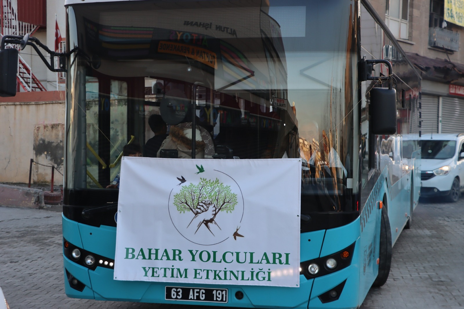Şanlıurfa Büyükşehir Belediyesi’nden Yetim ve Öksüz Çocuklara Anlamlı Destek