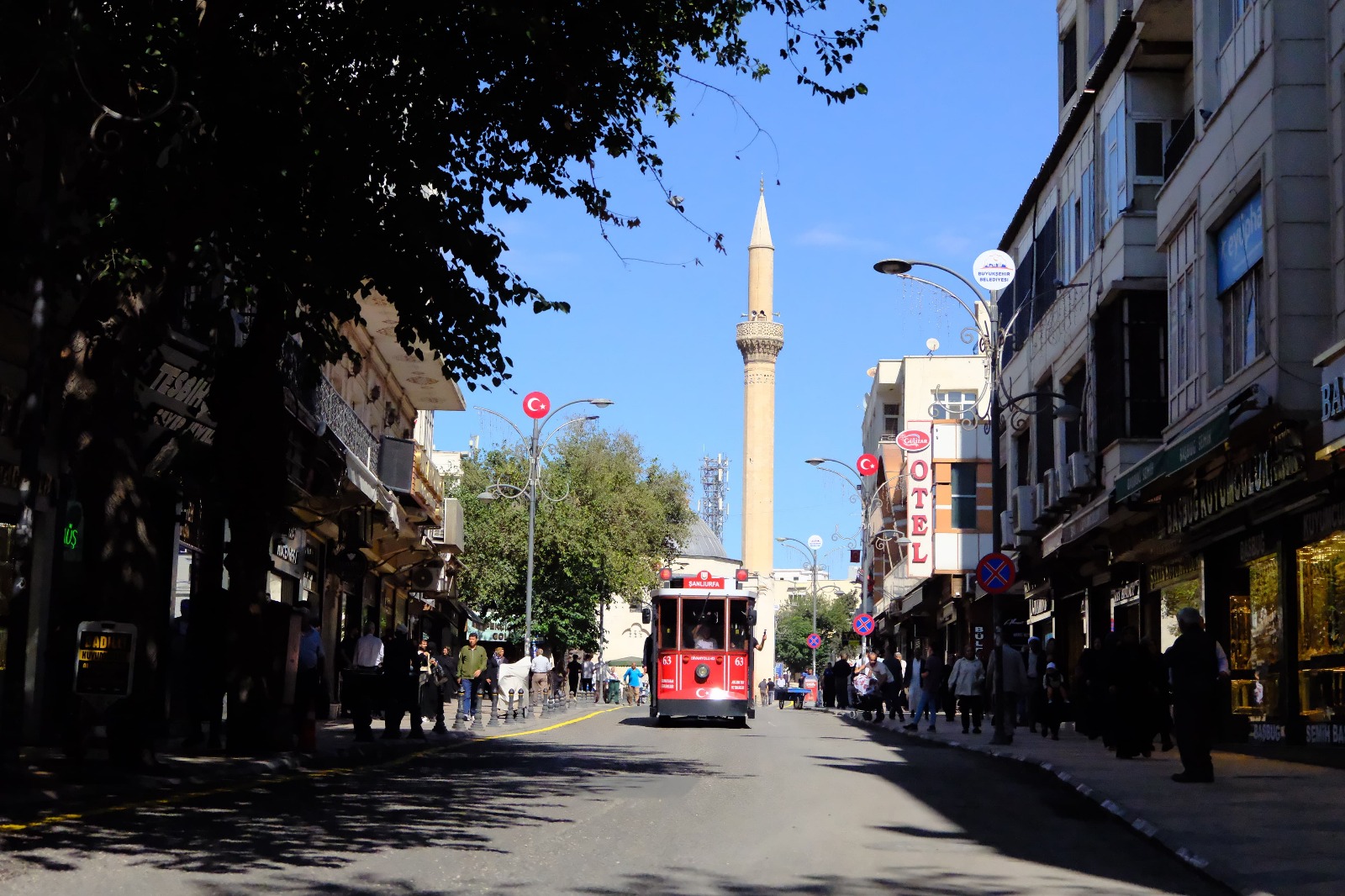 Divanyolu yayalaştırma projesi ile tarihi bölge canlanıyor