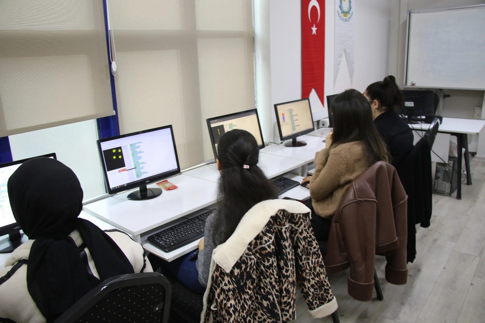 Haliliye Belediyesi’nden Gençlere Teknoloji Eğitimi Atağı