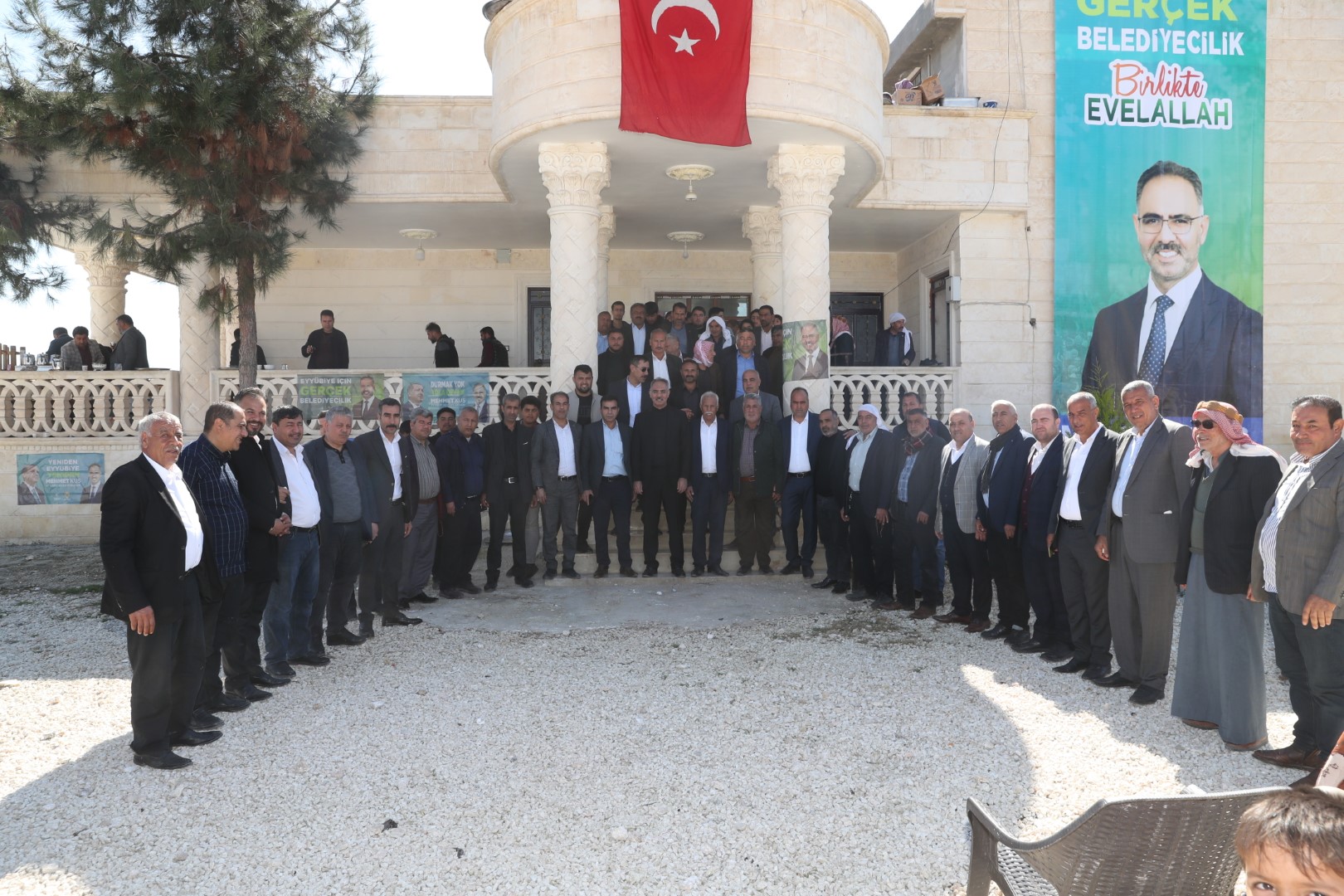 Başkan Kuş köy köy geziyor