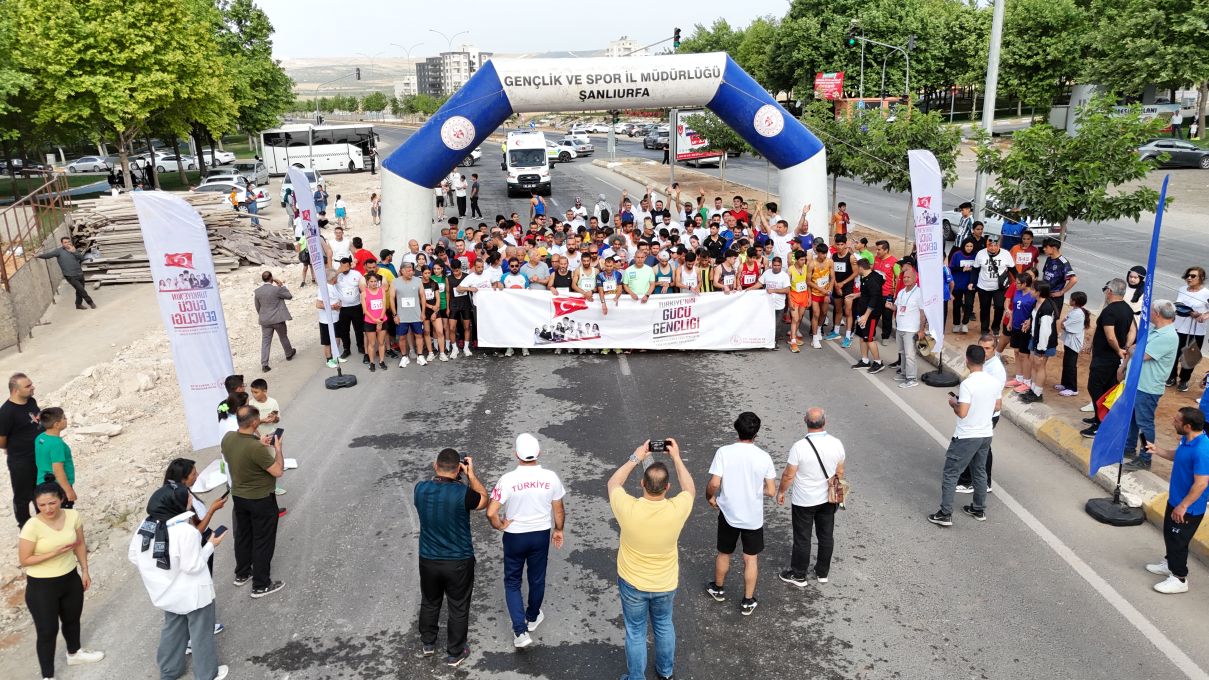 Bölgenin sporseverleri Karaköprü’de yarıştı