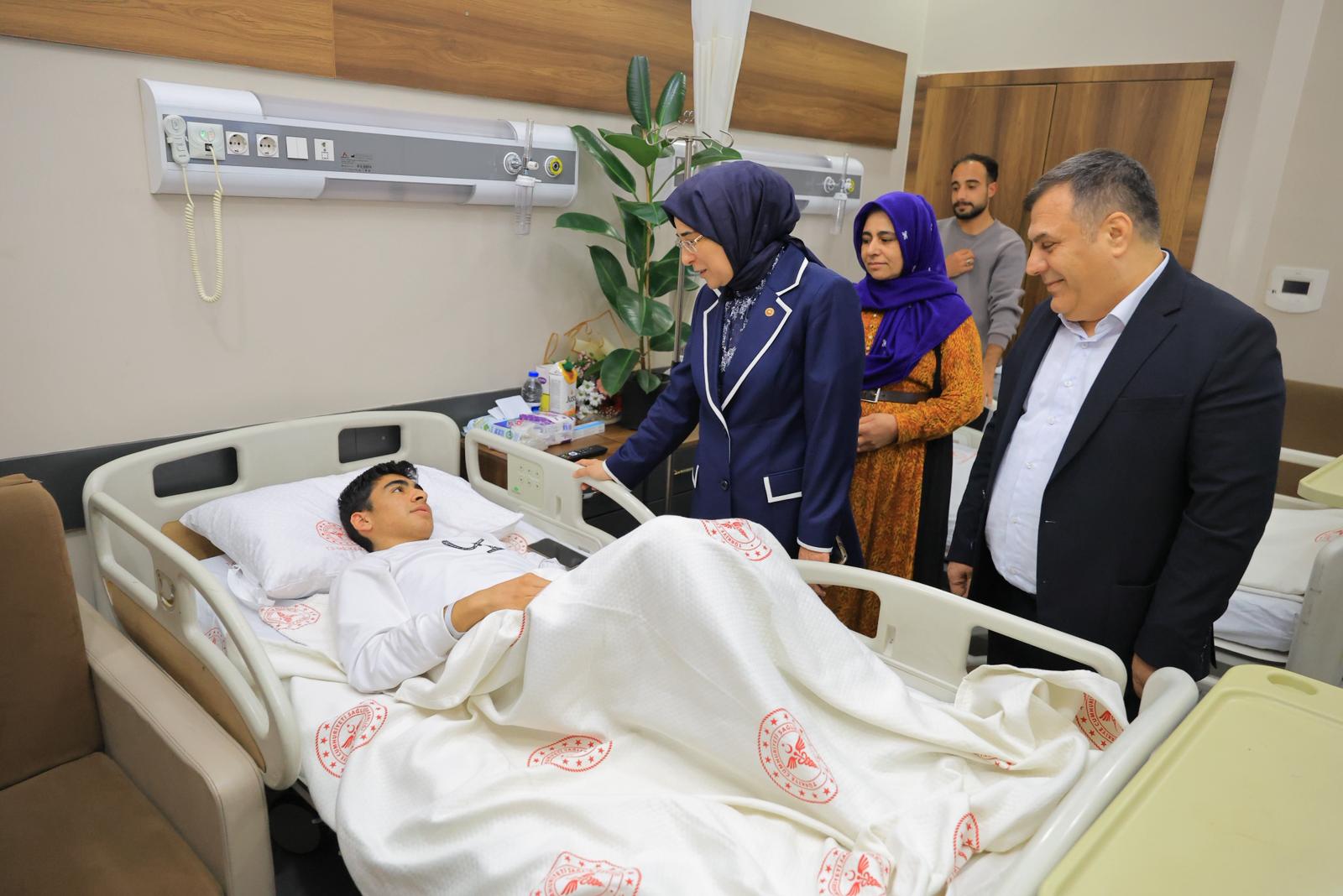 Milletvekili Yazmacı, Siverek’te yaralı öğretmen ve öğrencileri ziyaret etti