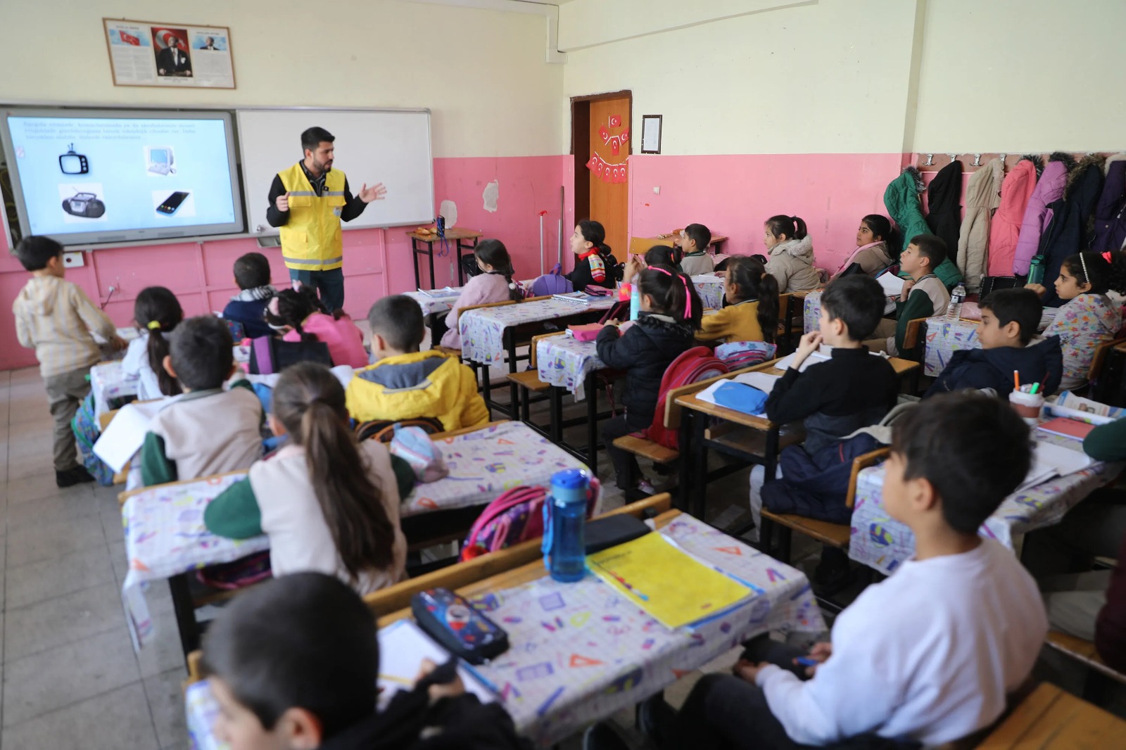 Haliliye Belediyesi’nden Geleceğe Yatırım: Öğrencilere Farkındalık Eğitimi