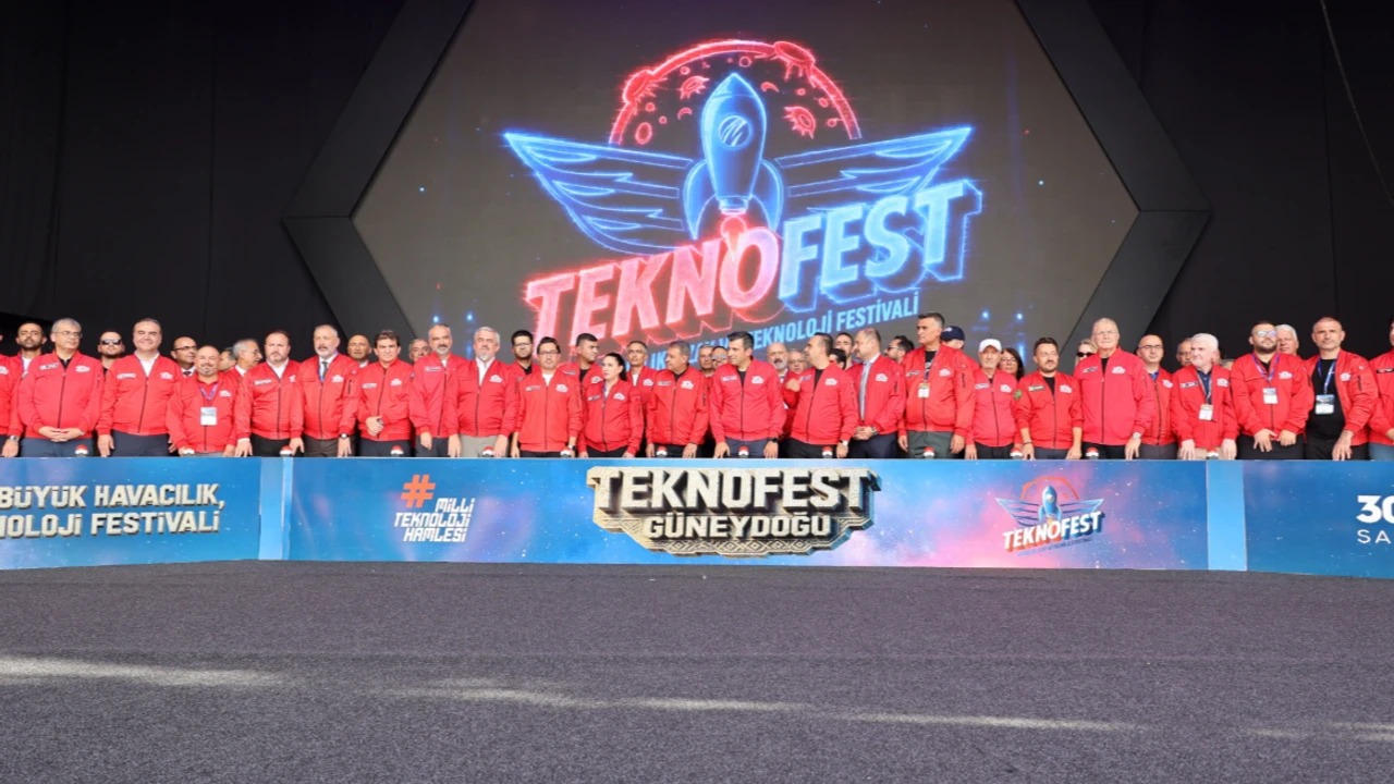 Şanlıurfa’da Teknoloji Şöleni! Bayraktar’dan mesaj