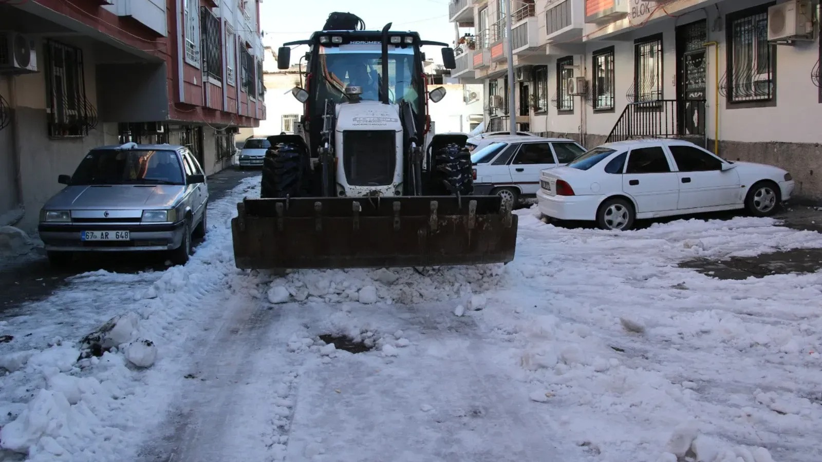 Haliliye’de kar mesaisi: Ekipler 7/24 sahada!