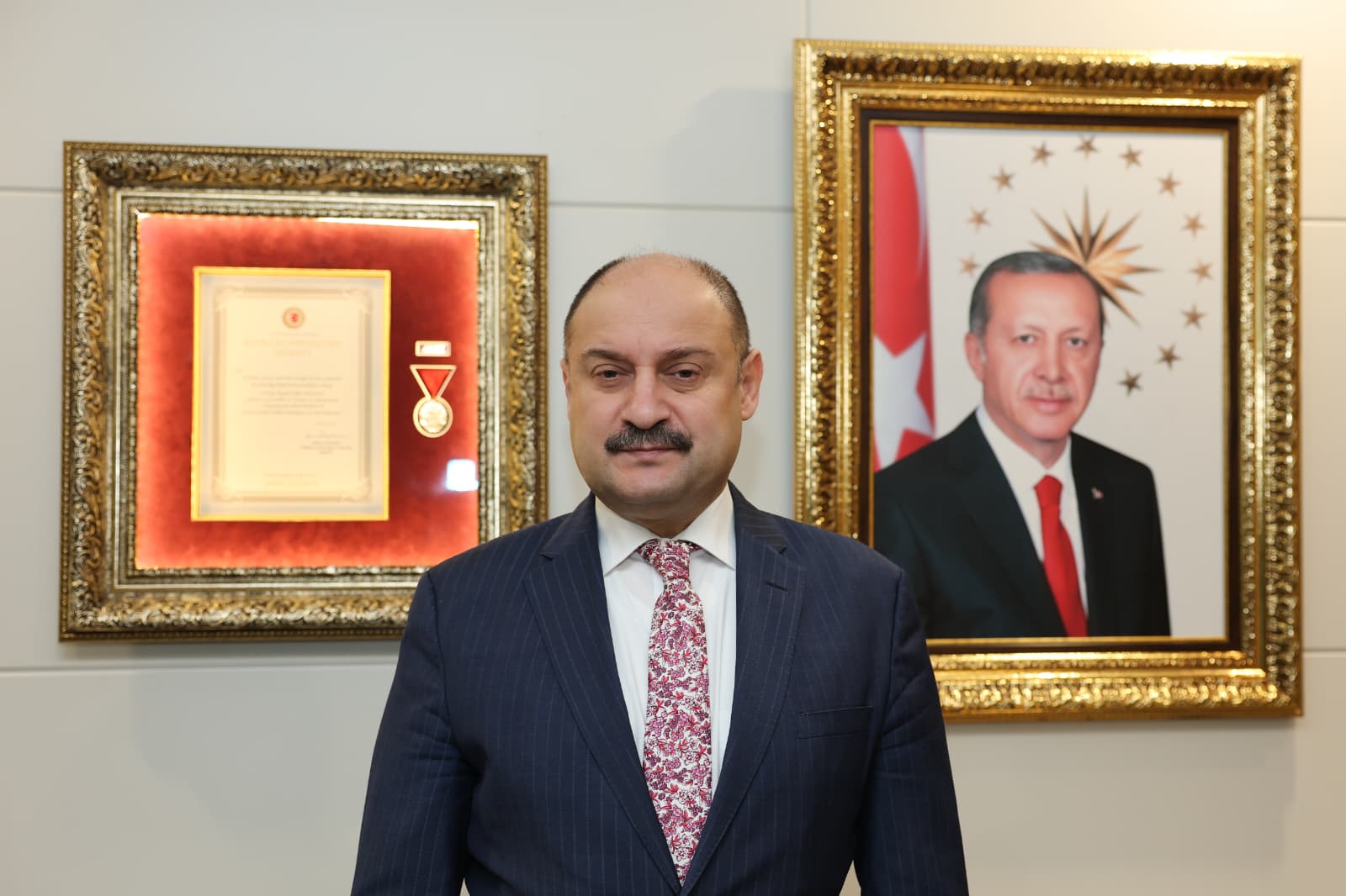 BAŞKAN GÜLPINAR’DAN 11 NİSAN MESAJI: “ECDAT MİRASI, HALKIN ZAFERİ”