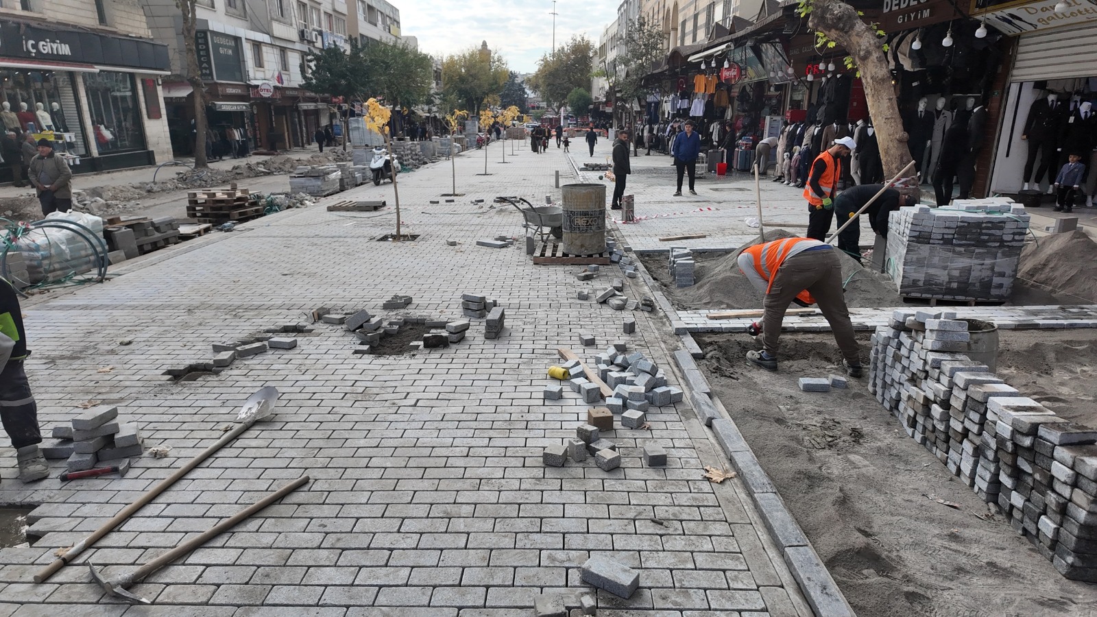 Urfa’da Divanyolu modern bir görünüme kavuşuyor