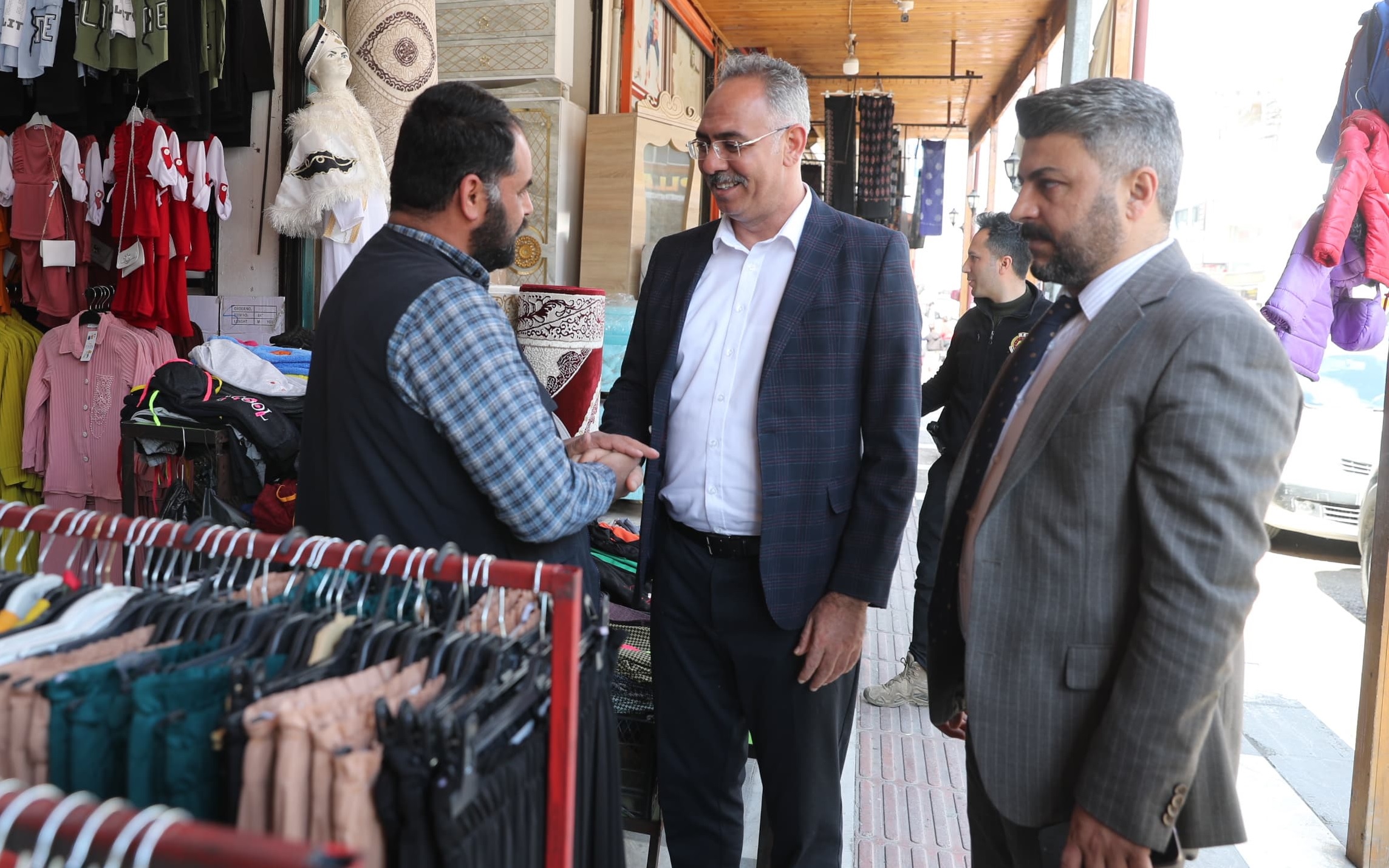 Başkan Kuş Eyyübiyelileri Tek Tek Dinliyor