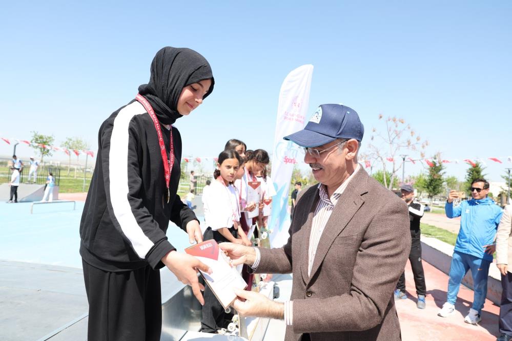 Eyyübiye’de kaykay turnuvası