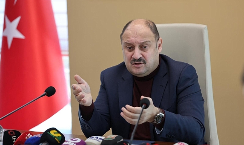 Başkan Gülpınar'dan "Şov Yapıyor" Eleştirilerine Sert Yanıt