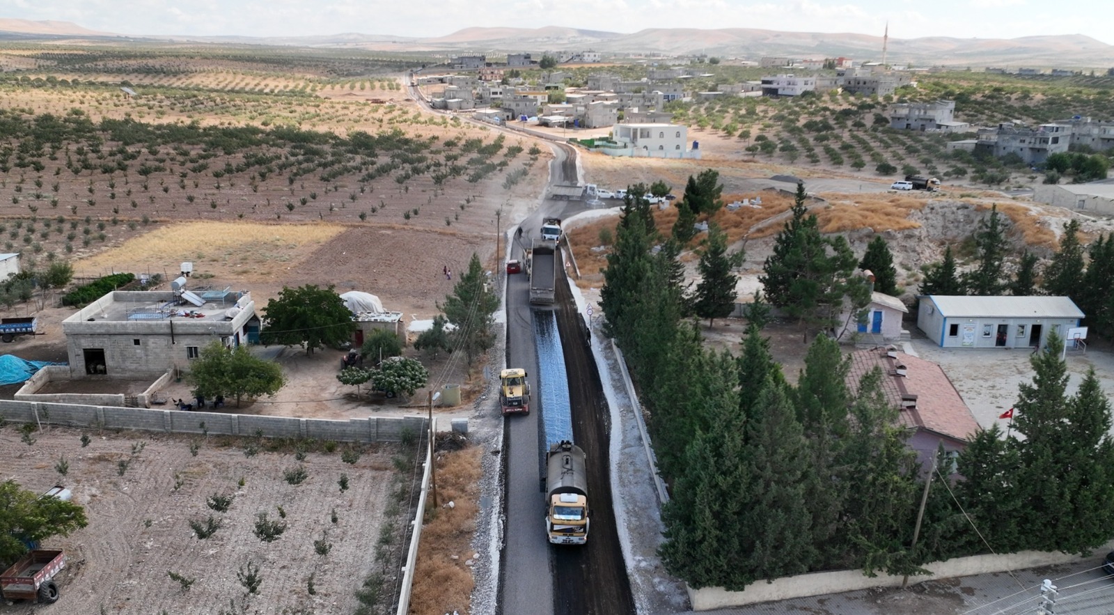 Şanlıurfa Büyükşehir Birecik Yolunu Yeniledi