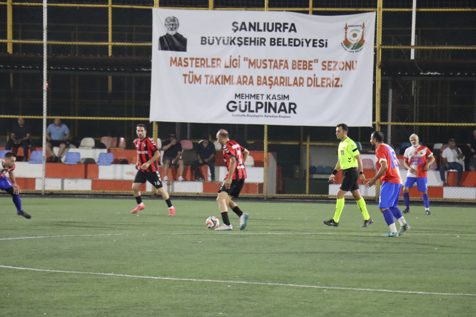 35 YAŞ ÜSTÜ MASTERLER FUTBOL TURNUVASI YARI FİNAL KARŞILAŞMALARI BAŞLADI